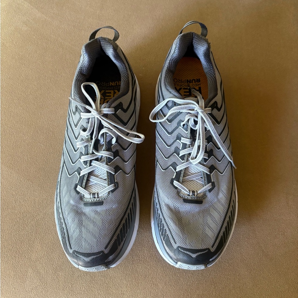 Hoka Clifton 4 Men's Gray and White Athletic Running Shoes